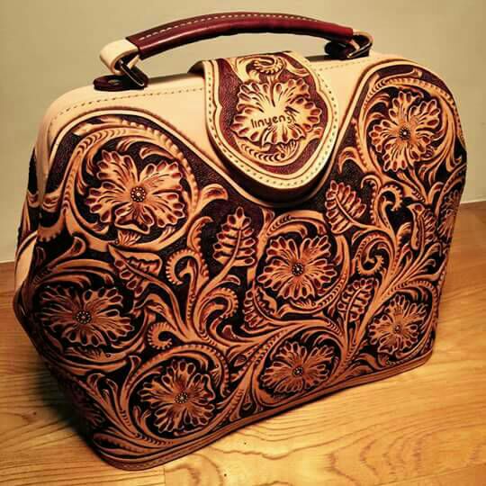 customised leather bags